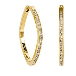 Adore soft square earring